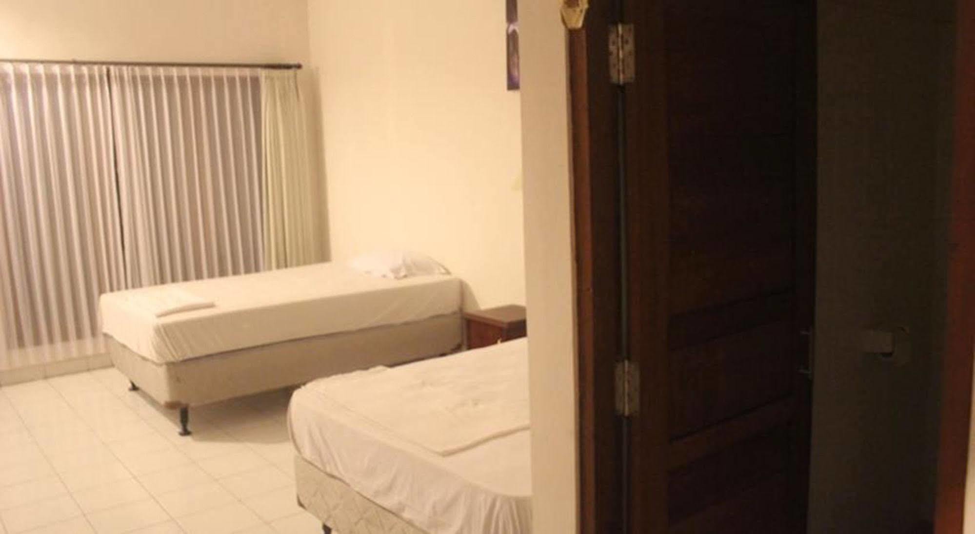 Bingin Guest house 3*